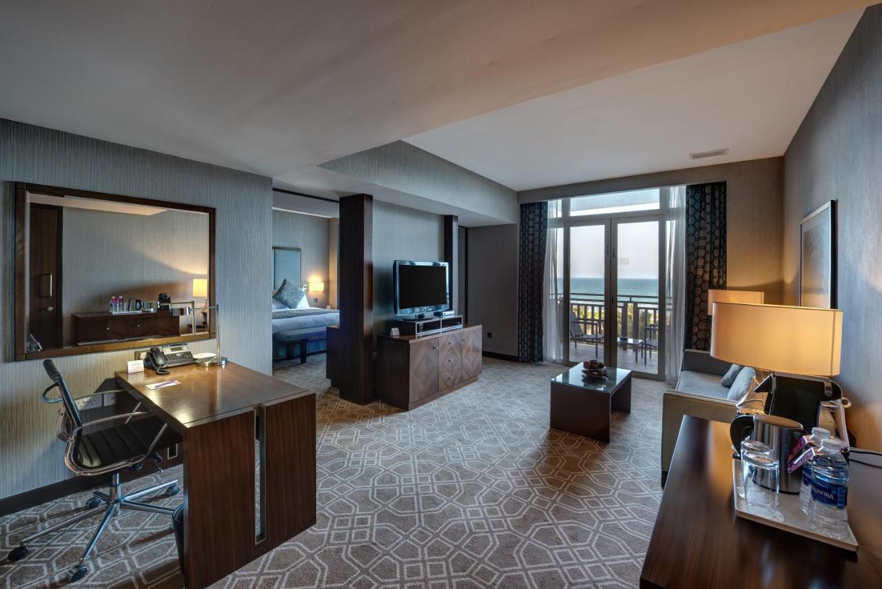Crowne Plaza Duqm By Ihg Hotell Exteriör bild