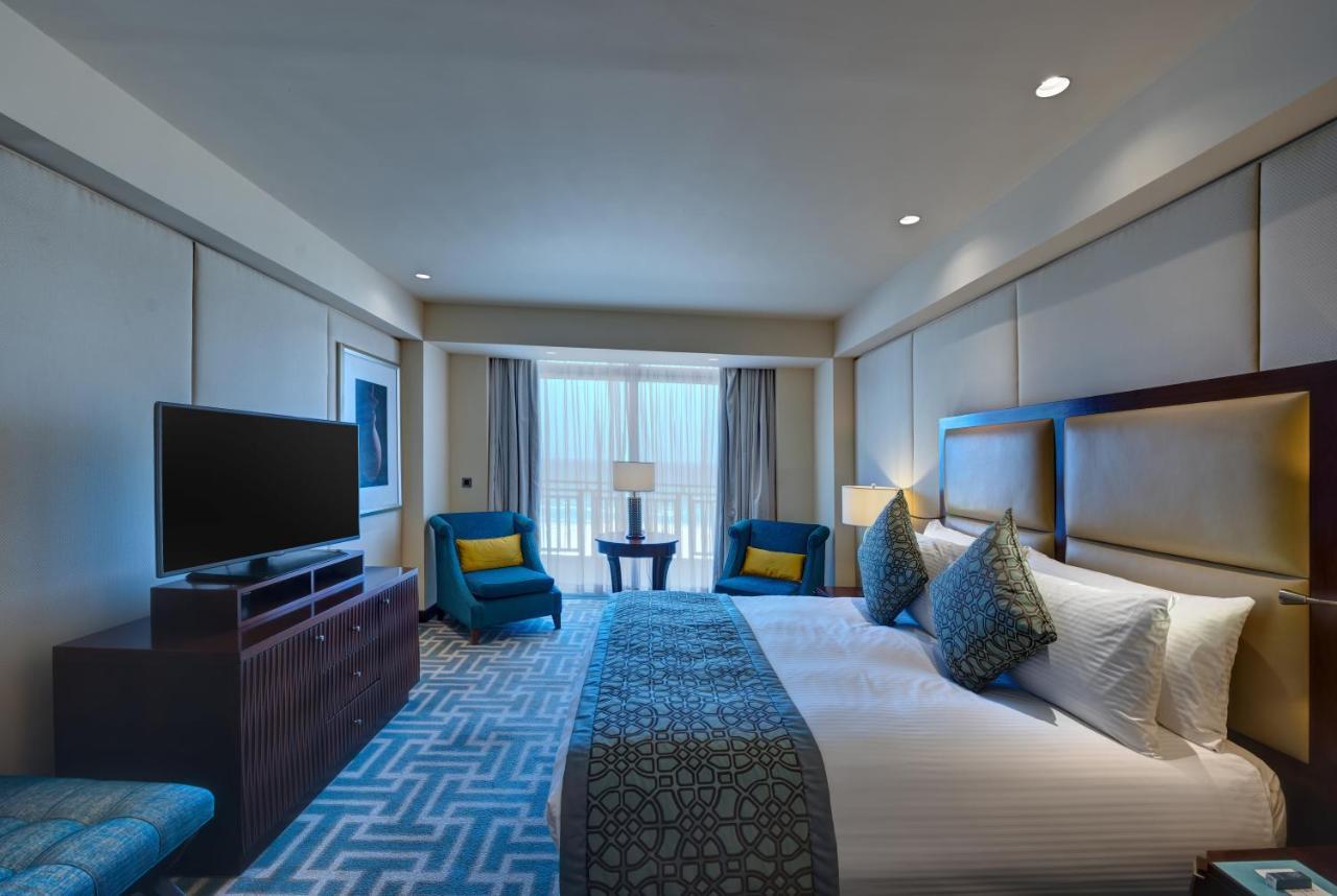 Crowne Plaza Duqm By Ihg Hotell Exteriör bild