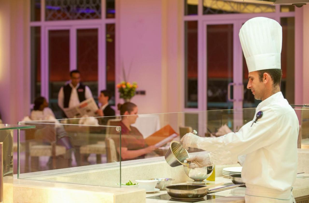 Crowne Plaza Duqm By Ihg Hotell Exteriör bild