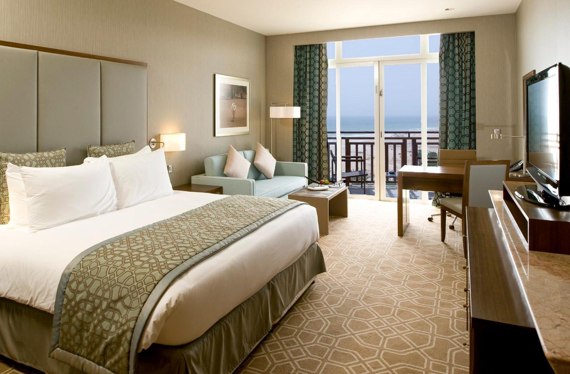 Crowne Plaza Duqm By Ihg Hotell Exteriör bild
