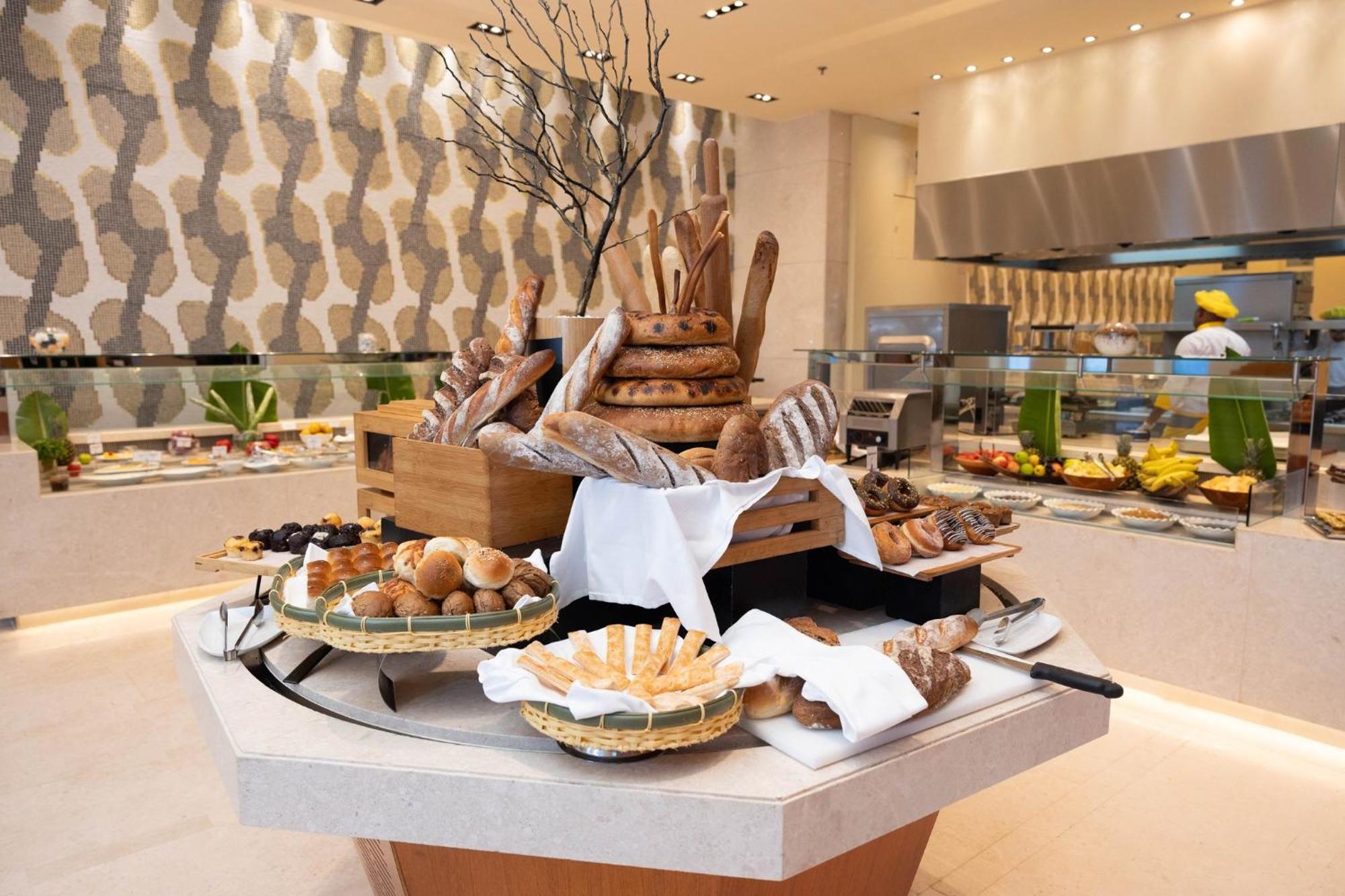 Crowne Plaza Duqm By Ihg Hotell Exteriör bild